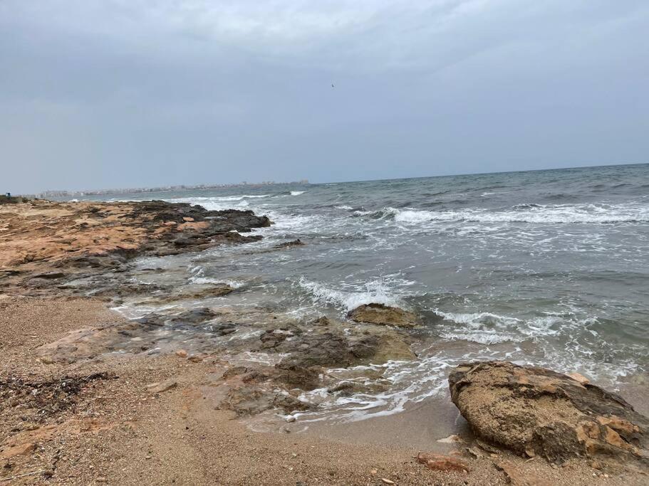 Nice Apartment Near The Sea Τορεβιέχα Εξωτερικό φωτογραφία