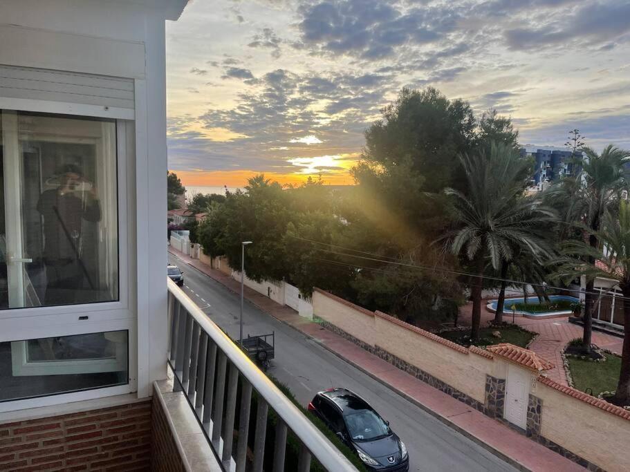Nice Apartment Near The Sea Τορεβιέχα Εξωτερικό φωτογραφία